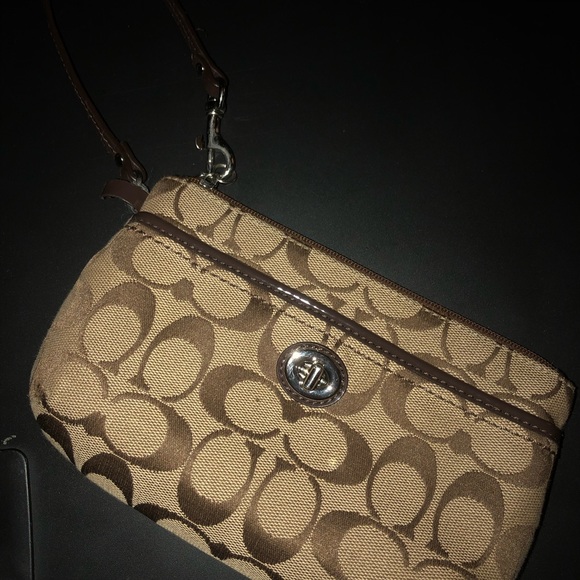 Coach Wristlet - Picture 1 of 3